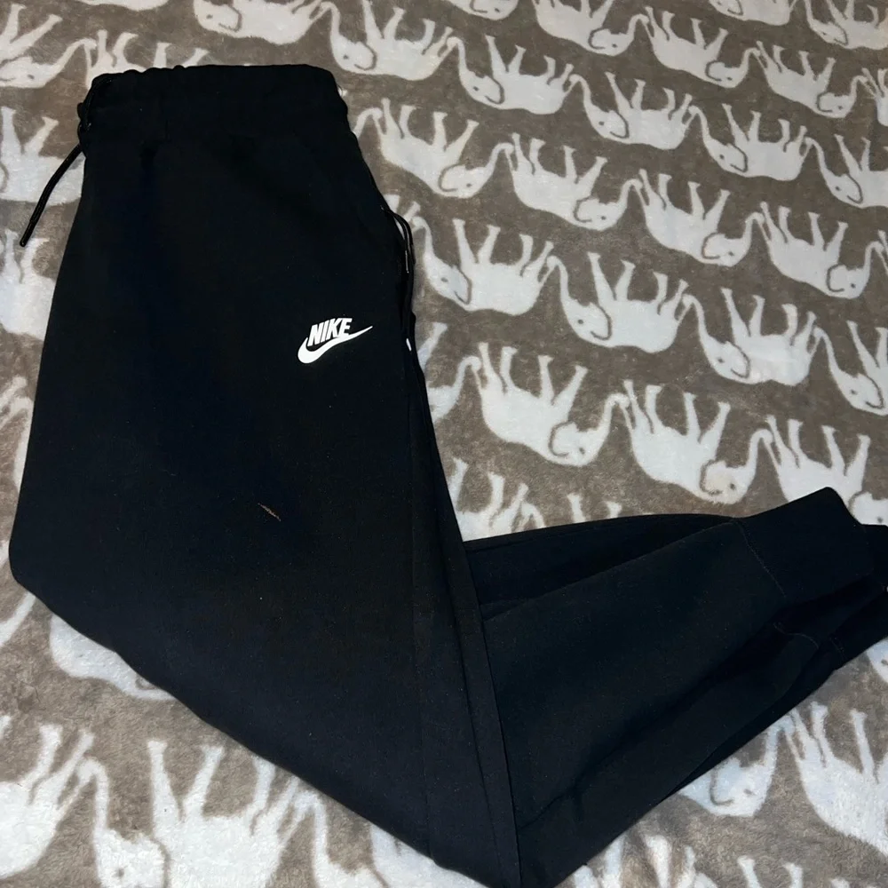Nike Bundle - Picture 2 of 6